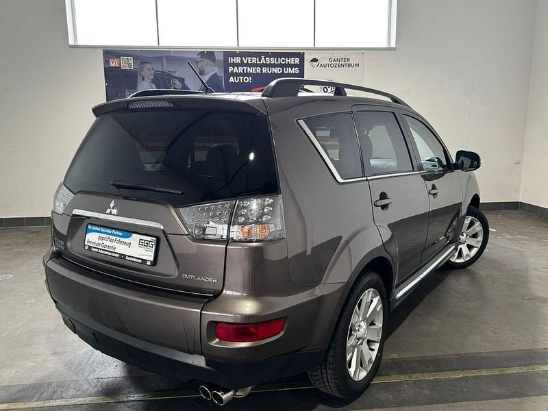 Gebraucht Mitsubishi Outlander 177 PS (130 kW) 2012 Braun SUV