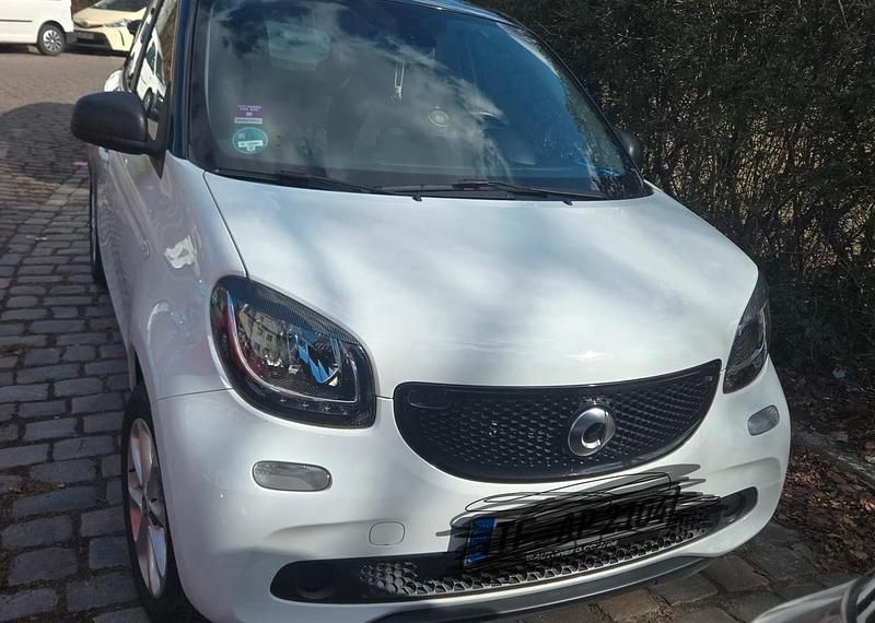 Gebraucht Smart ForFour 71 PS (52 kW) 2017 Weiß Kleinwagen