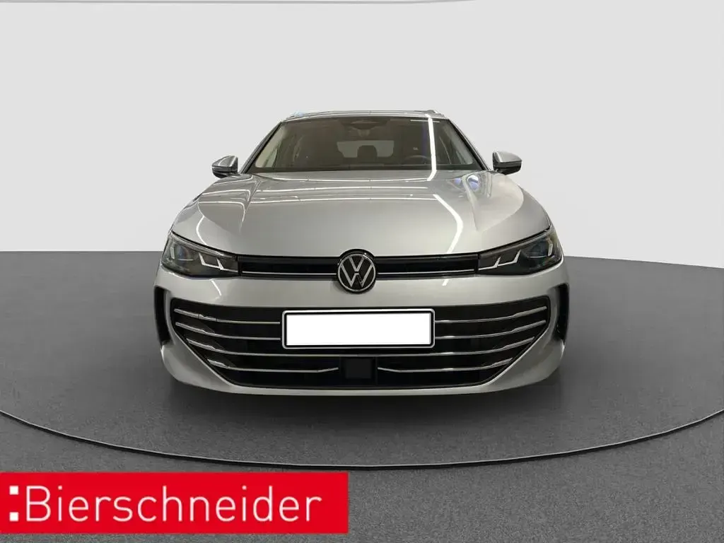 Gebraucht VW Passat Business 150 PS (110 kW) 2025 Silber Kombi