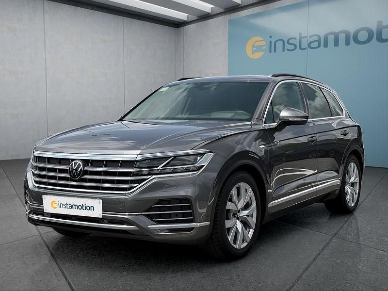 Grau Gebraucht 2023 VW Touareg SUV | 58.049 € (Fairer Preis) - Bild 1/4