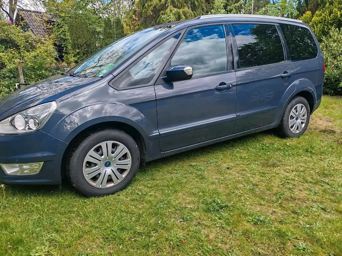 Gebraucht Ford Galaxy Trend 140 PS (102 kW) 2014 Van / Kleinbus