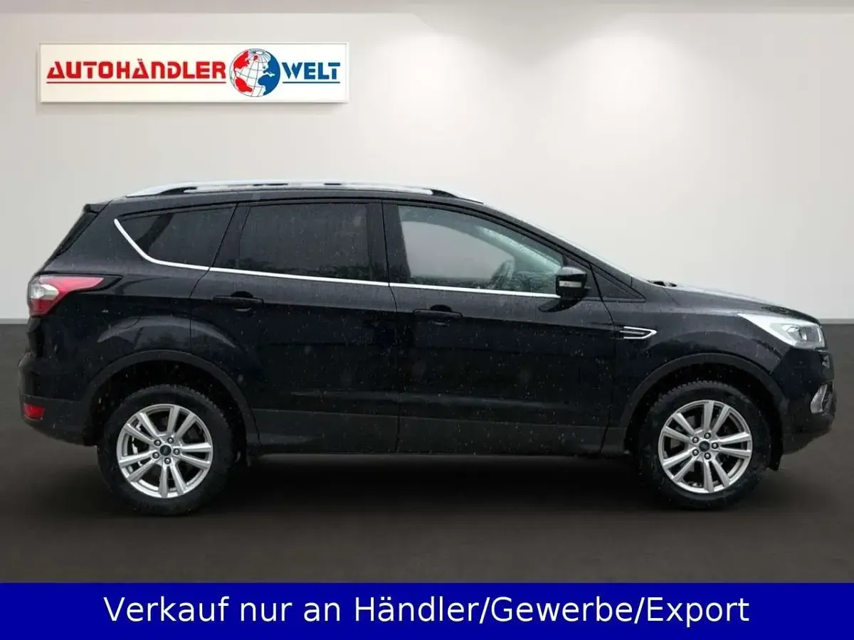 Używany Ford Kuga 150 KM (110 kW) 2020 Czarny SUV
