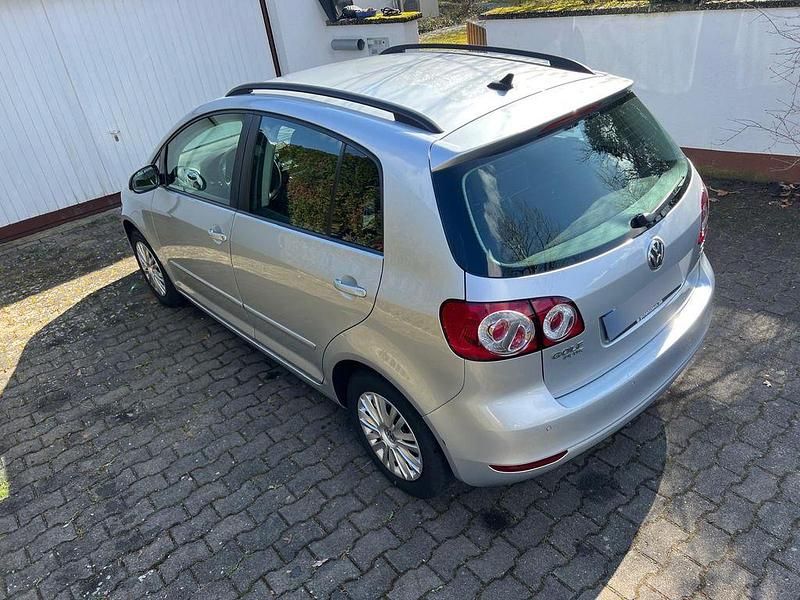 Gebraucht VW Golf Plus Cross Trendline 105 PS (77 kW) 2013 Silber Van / Kleinbus