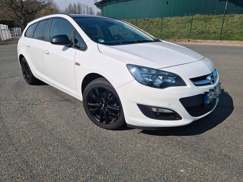 Gebraucht Opel Astra 120 PS (88 kW) 2015 Weiß Kombi