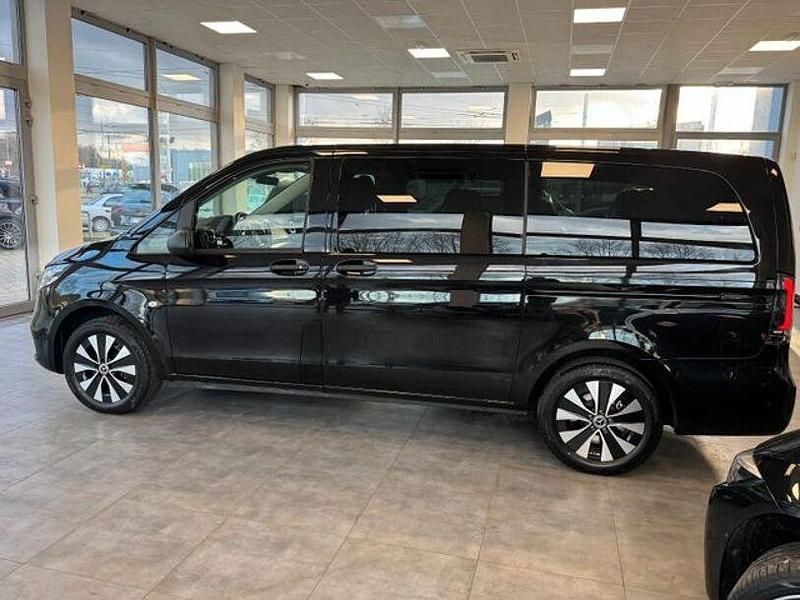 Gebraucht Mercedes Vito 163 PS (119 kW) 2024 Schwarz Van