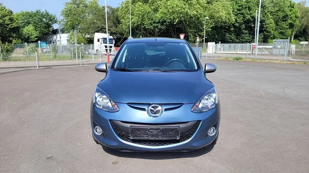 Gebraucht Mazda 2 Sendo 84 PS (61 kW) 2014 Blau Limousine