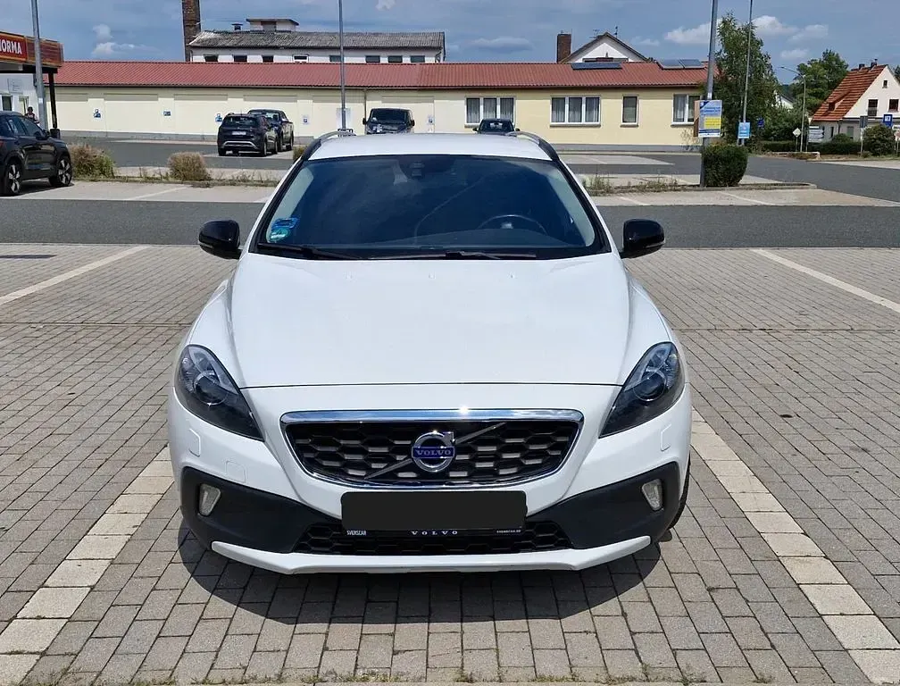 Gebraucht Volvo V40 CC Linje You! 150 PS (110 kW) 2015 Weiß Kombi