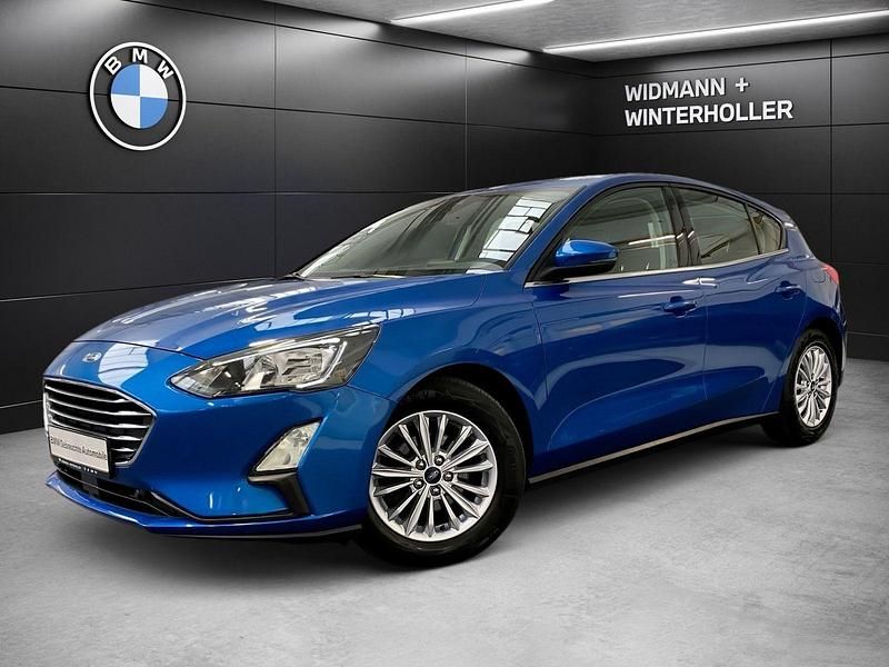 Blau Gebraucht 2020 Ford Focus Titanium Limousine | 15.180 € (Superpreis) - Bild 1/3