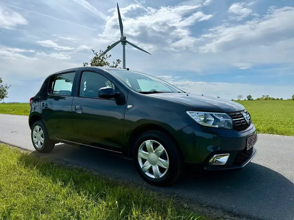 Gebraucht Dacia Sandero 73 PS (53 kW) 2017 Grau Limousine