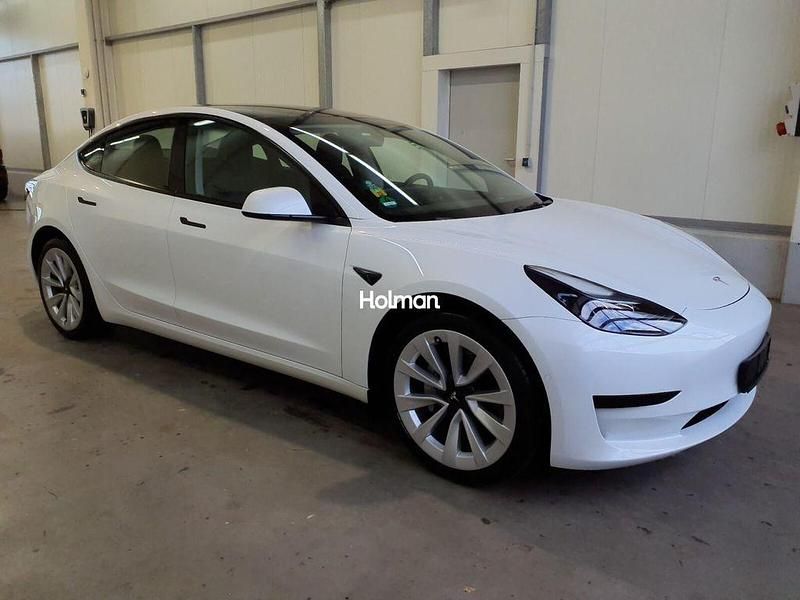 Gebraucht Tesla Model 3 Standard Range 208 kW (283 PS) 2022 Weiß Limousine