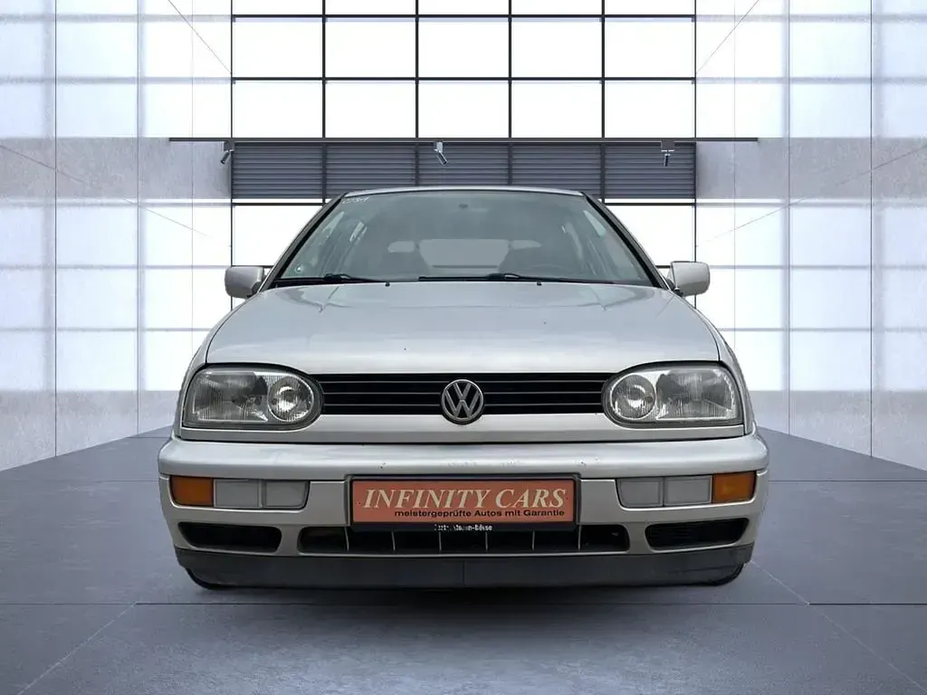 Gebraucht VW Golf III 90 PS (66 kW) 1996 Grau Limousine