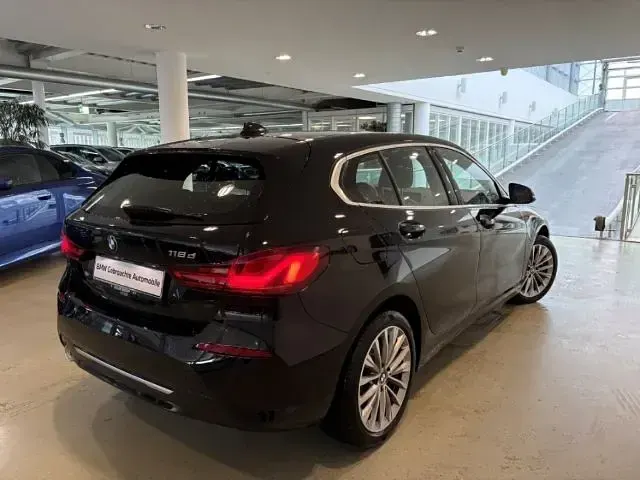 Second-hand BMW 116 116 CP (85 kW) 2021 Negru Hatchback