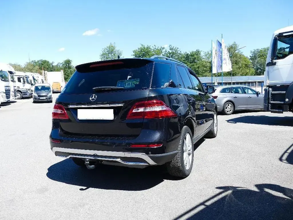 Gebraucht Mercedes ML350 258 PS (189 kW) 2013 Schwarz SUV