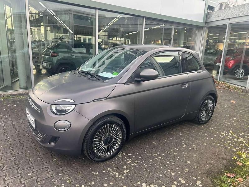 Grau Gebraucht 2021 Fiat 500e Kleinwagen | 15.497 € - Bild 1/4