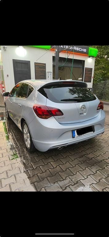 Silber Gebraucht 2014 Opel Astra Sport Limousine | 4.500 € (Guter Preis) - Bild 1/4