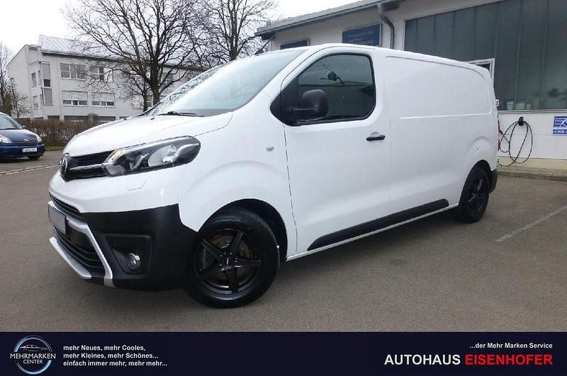 Gebraucht Toyota Proace 120 PS (88 kW) 2021 Schaumweiß Van / Kleinbus