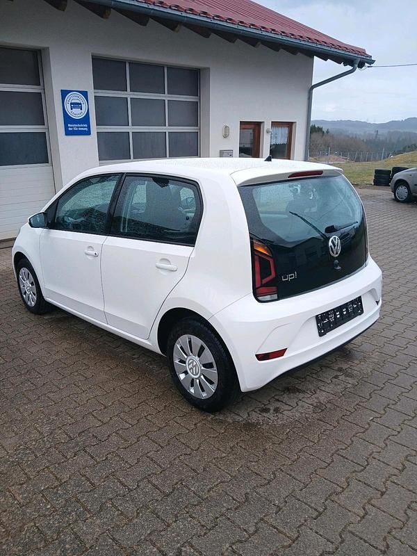 Gebraucht VW up! Move 60 PS (44 kW) 2017 Weiß Kleinwagen