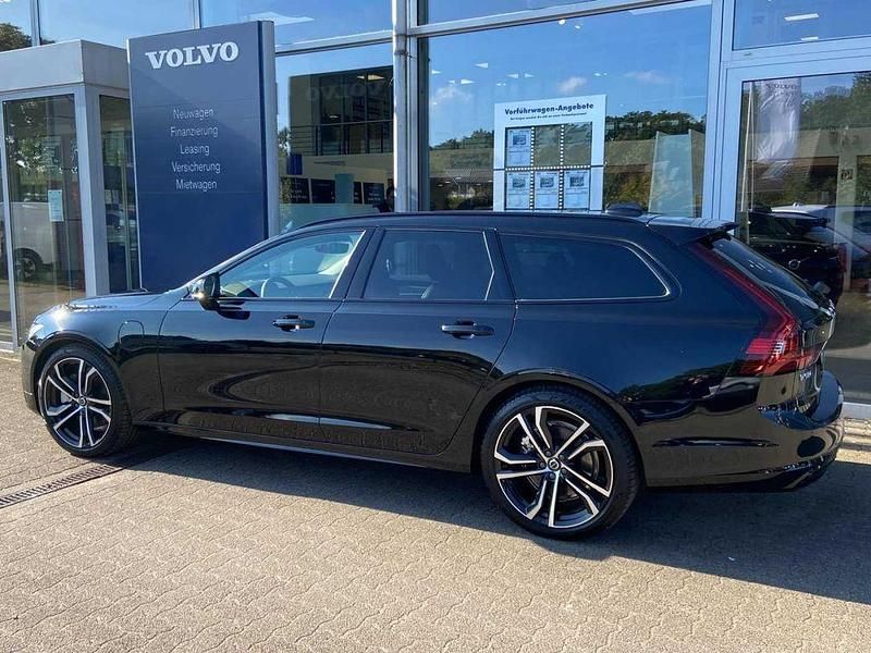 Gebraucht Volvo V90 Plus 253 PS (186 kW) 2025 Schwarz Kombi