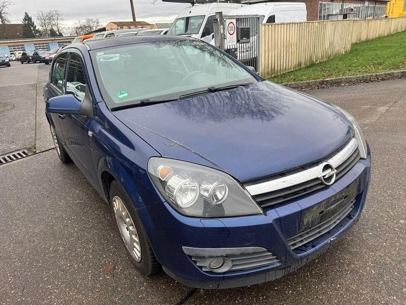 Gebraucht Opel Astra Edition 105 PS (77 kW) 2005 Blau Limousine