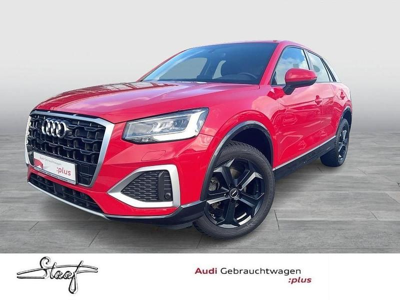 Tangorot metallic Gebraucht 2021 Audi Q2 Ambiente SUV | 20.490 € (Superpreis) - Bild 1/4
