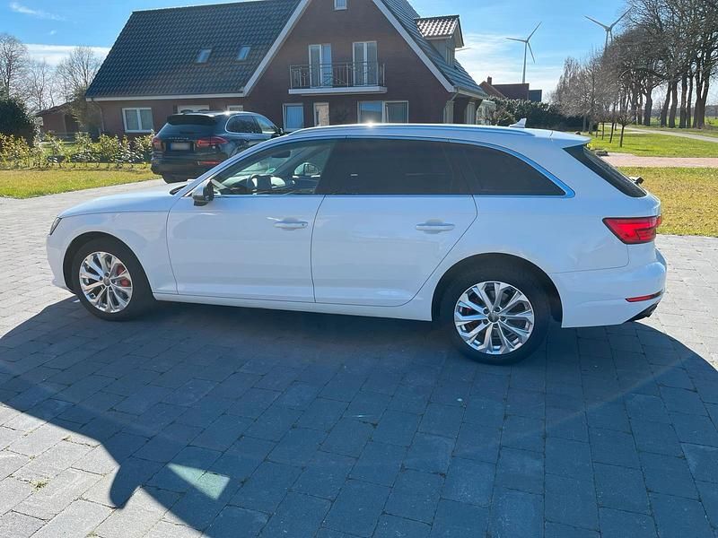 Gebraucht Audi A4 190 PS (139 kW) 2016 Weiß Kombi