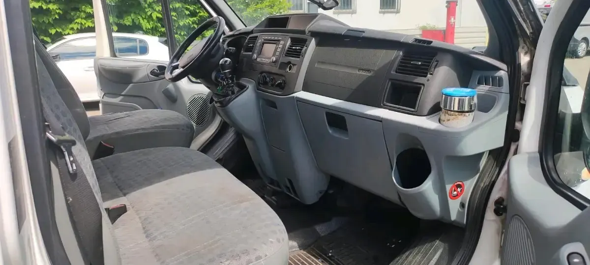 Gebraucht Ford Transit 140 PS (102 kW) 2010 Weiß Van / Kleinbus