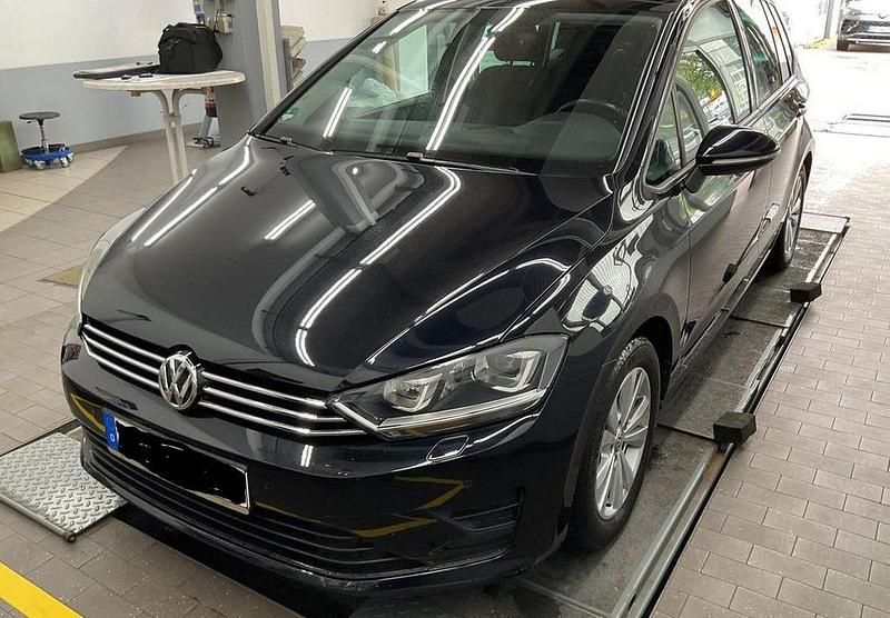 Schwarz Gebraucht 2018 VW Golf Sportsvan Comfortline Van / Kleinbus | 14.990 € (Fairer Preis) - Bild 1/4