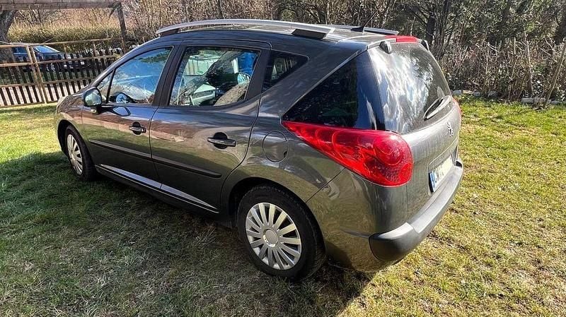 Gebraucht Peugeot 207 95 PS (69 kW) 2008 Grau Kombi