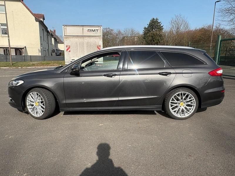 Gebraucht Ford Mondeo 150 PS (110 kW) 2016 Grau Kombi