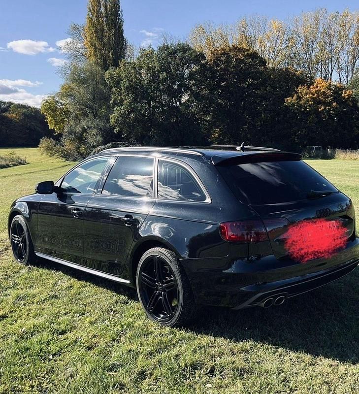 Gebraucht Audi A4 Ambiente 245 PS (180 kW) 2015 Schwarz Kombi