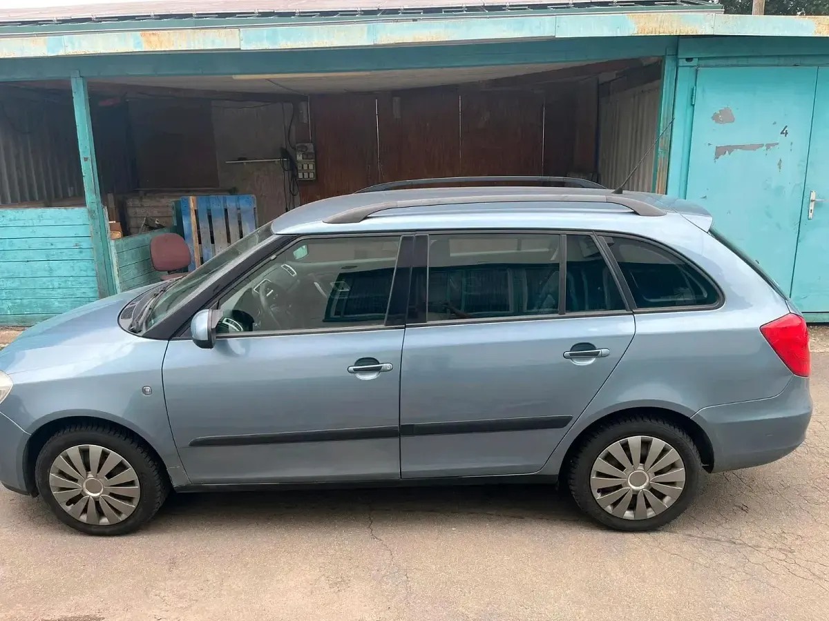 Gebraucht Skoda Fabia 80 PS (58 kW) 2008 Blau Kombi