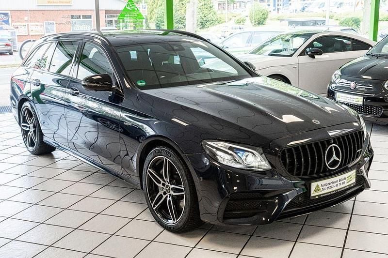 Blau Gebraucht 2018 Mercedes E53 AMG AMG Kombi | 49.950 € (Teuer) - Bild 1/4