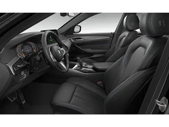Gebraucht BMW 530 M Sport 252 PS (185 kW) 2022 Schwarz Limousine