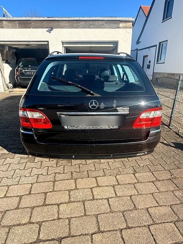 Gebraucht Mercedes E270 224 PS (164 kW) 2005 Schwarz Kombi