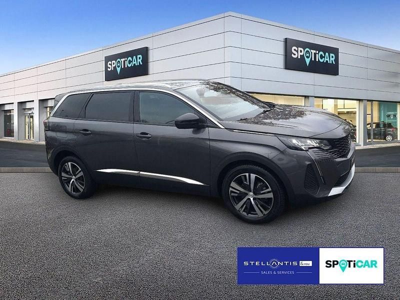 Gebraucht Peugeot 5008 Allure 131 PS (96 kW) 2024 Grau SUV