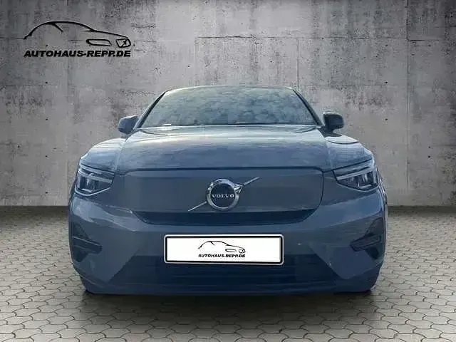 Second-hand Volvo EC40 Core 185 kW (252 CP) 2022 Gri