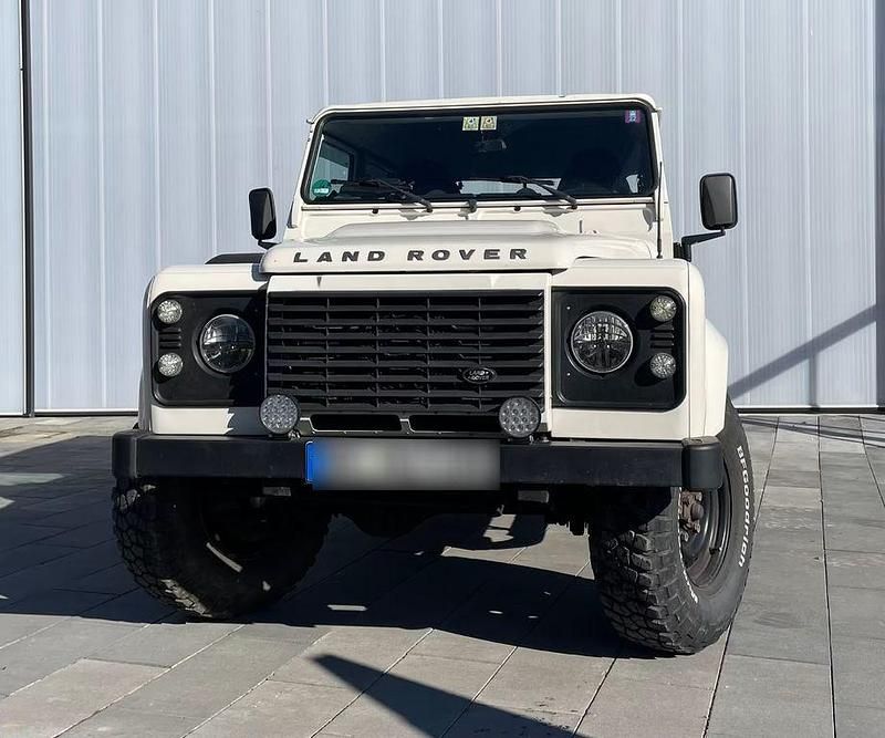 Gebraucht Land Rover Defender S 122 PS (89 kW) 2008 Weiß Kombi