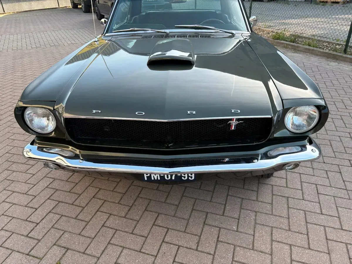 Używany Ford V8 200 KM (147 kW) 1965 Zielony Coupe
