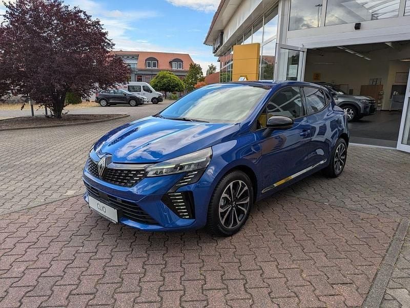 Blau Neu 2025 Renault Clio V Techno Limousine | 22.240 € (Etwas zu teuer) - Bild 1/4