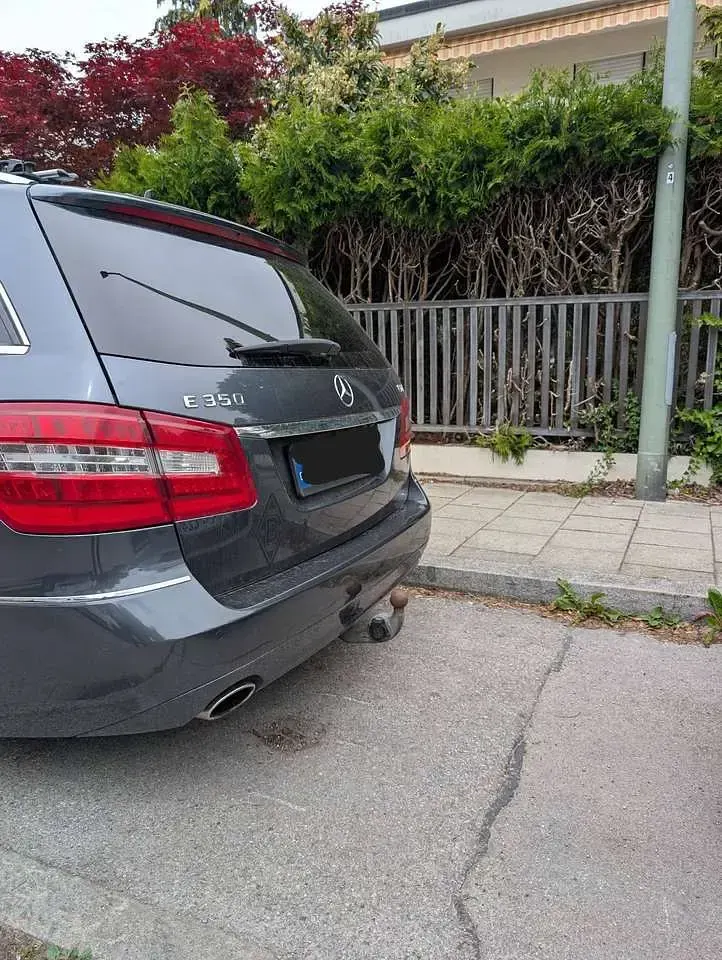 Gebraucht Mercedes E350 Avantgarde 231 PS (169 kW) 2009 Silber Kombi