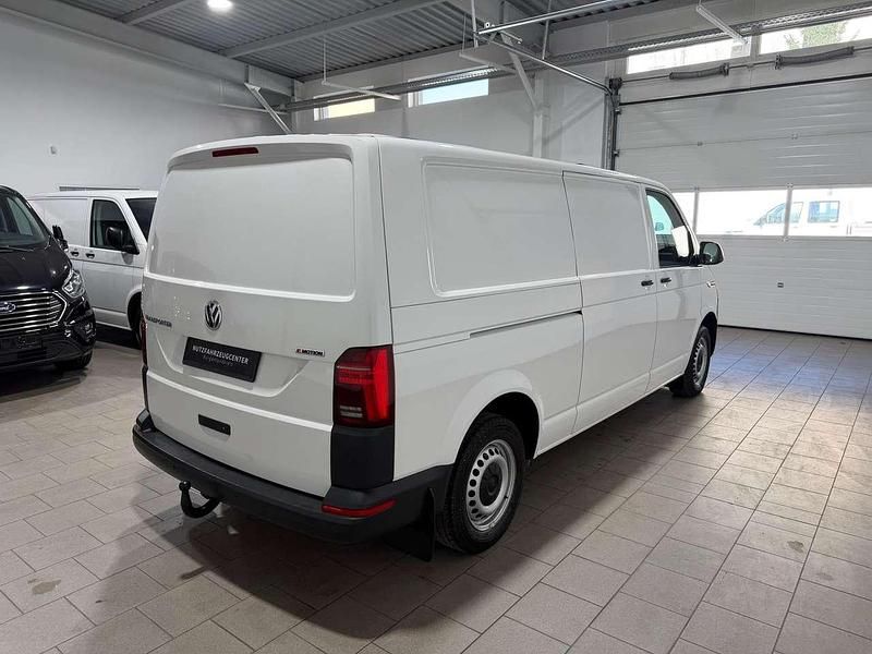 Gebraucht VW Transporter 150 PS (110 kW) 2022 Candy weiß Van