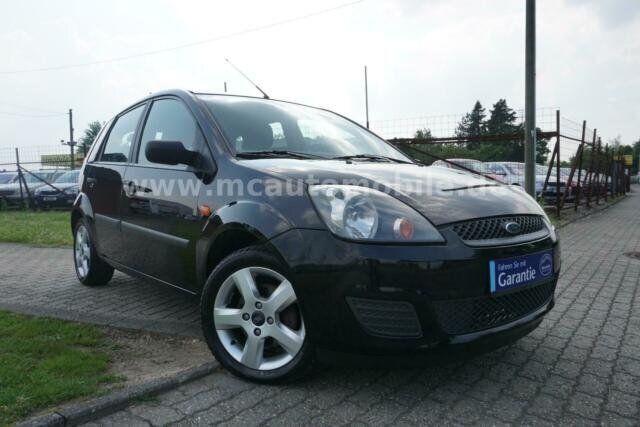 Gebraucht Ford Fiesta 80 PS (58 kW) 2007 Schwarz metallic Kleinwagen