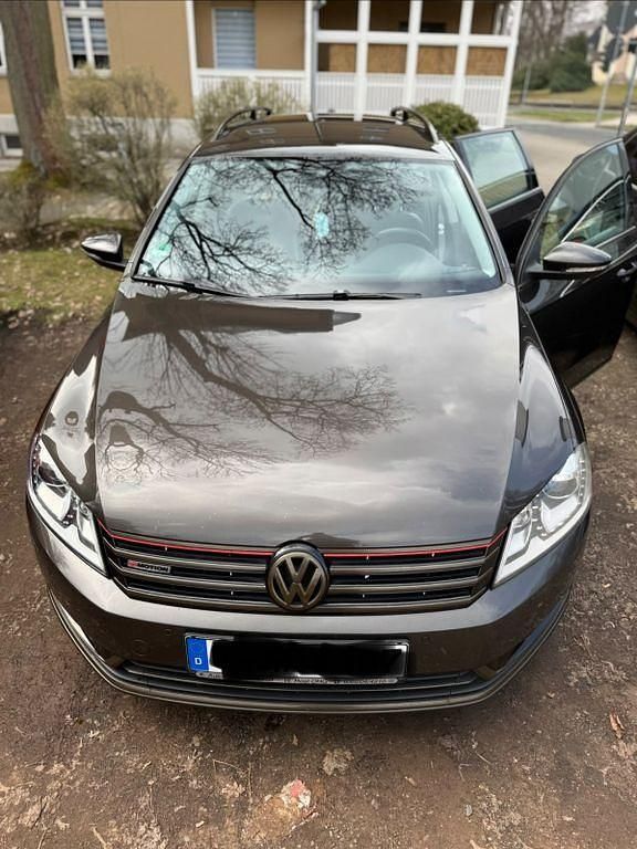Gebraucht VW Passat Highline 170 PS (125 kW) 2012 Braun Kombi