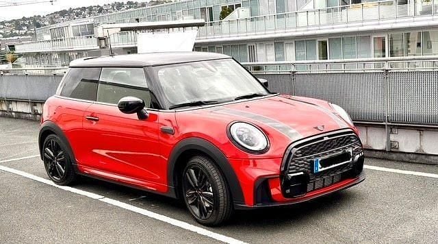Rot Gebraucht 2023 Mini John Cooper Works Kleinwagen | 25.200 € (Superpreis) - Bild 1/4