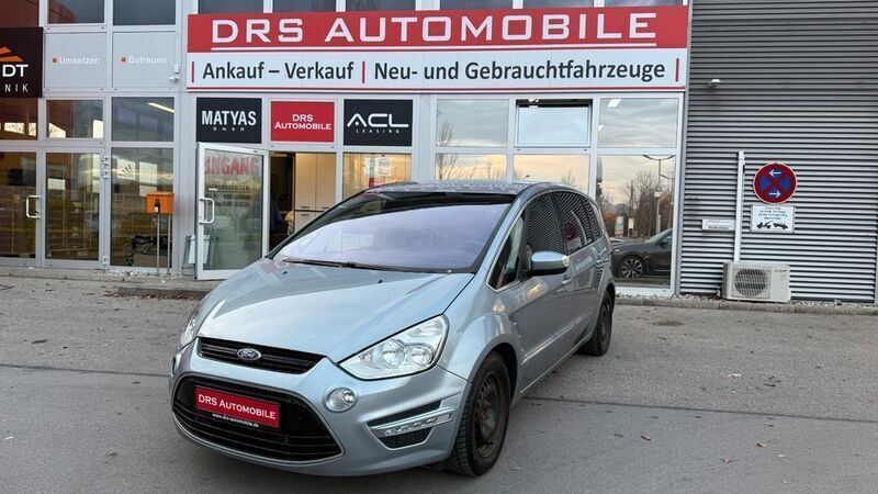 Silber Gebraucht 2011 Ford S-MAX Titanium Van / Kleinbus | 7.400 € (Guter Preis) - Bild 1/4