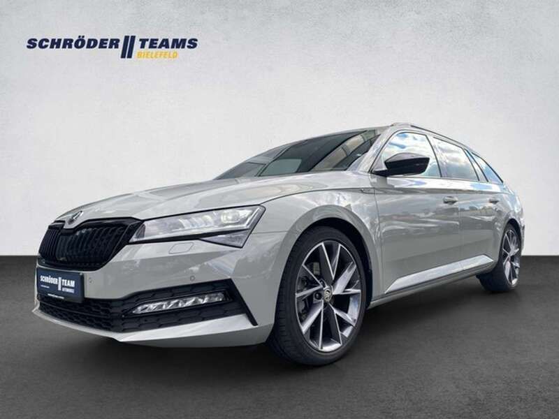 Grau Gebraucht 2022 Skoda Superb SportLine Kombi | 41.990 € - Bild 1/4