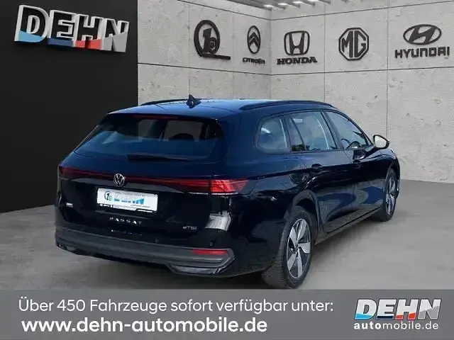 Gebraucht VW Passat 150 PS (110 kW) 2025 Schwarz Kombi