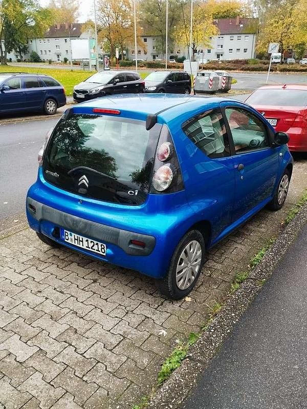 Gebraucht Citroën C1 Exclusive 68 PS (50 kW) 2012 Blau Kleinwagen