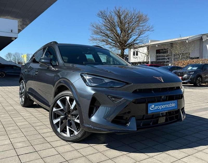 Neu Cupra Formentor VZ 333 PS (244 kW) 2025 Grau (magnetic grau metallic) SUV