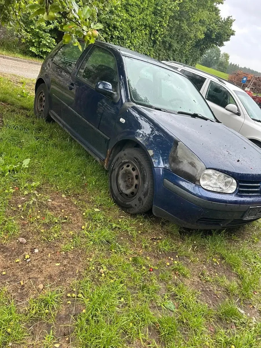 Gebraucht VW Golf IV 104 PS (76 kW) 2000 Blau Kleinwagen